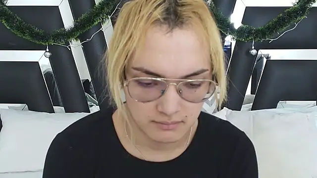 katya kozlov online show from December 10, 2024, 2:16 am