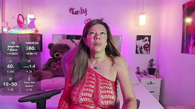 Karly moon online show from June 26, 2026, 8:57 pm