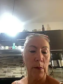 EvaRobinson online show from July 11, 2026, 7:27 pm