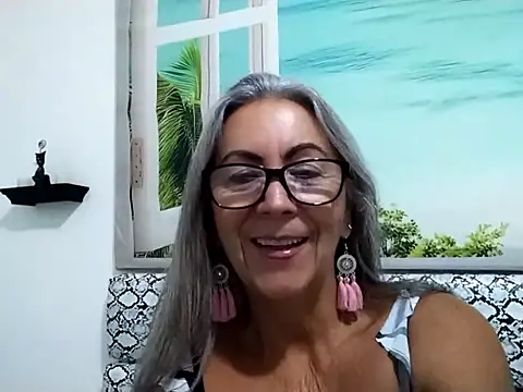 EvaRobinson online show from July 21, 2026, 3:31 am