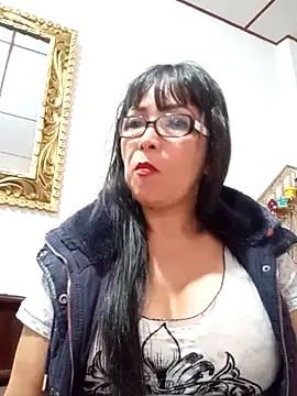 kelly dirty  online show from March 25, 2026, 9:32 pm