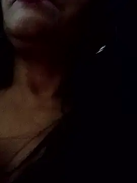 kelly dirty  online show from June 3, 2026, 11:32 pm