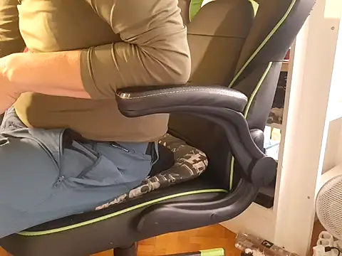 feathersify online show from September 29, 2025, 8:30 am