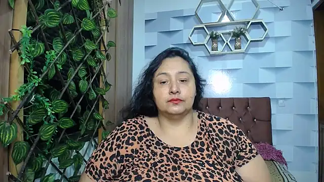 TistMature online show from December 20, 2025, 1:18 pm