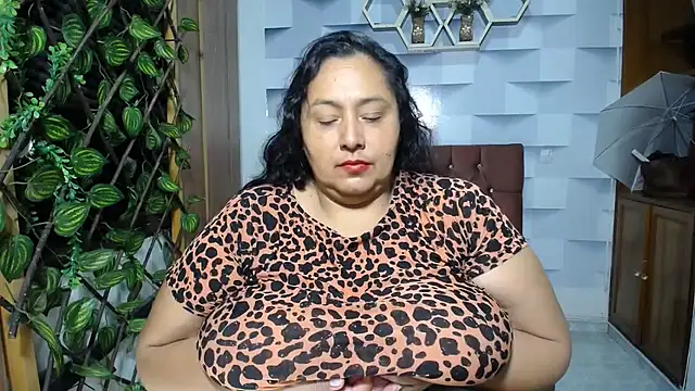 TistMature online show from January 6, 2026, 1:04 pm