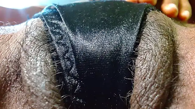 bethanywilson 23 online show from October 21, 2025, 12:28 pm