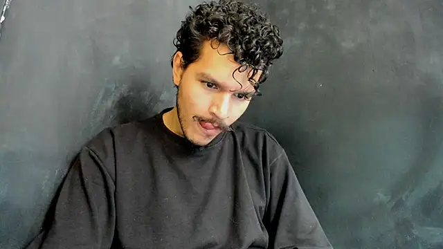 Snapshot of die_mond chatting on January 15, 2026, 5:38 pm die mond online show from January 15, 2026, 5:38 pm