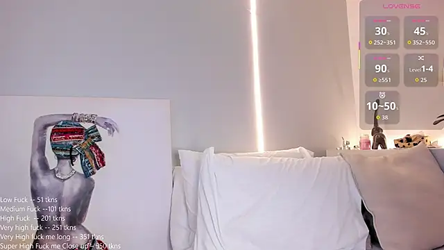 ambercroft online show from September 19, 2025, 1:18 am