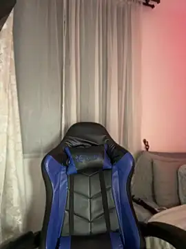 Samantha Bernardo online show from April 8, 2026, 4:01 am