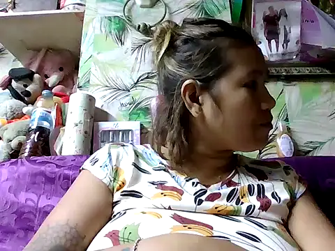 sweet smile4u online show from December 16, 2025, 12:43 pm