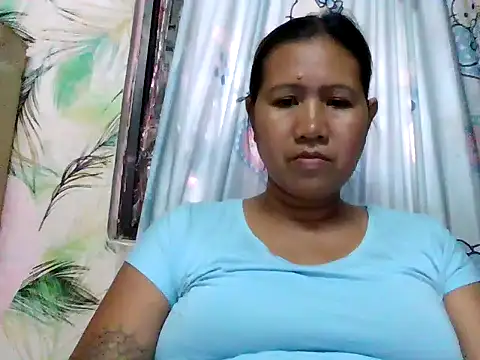 sweet smile4u online show from March 23, 2026, 6:28 am