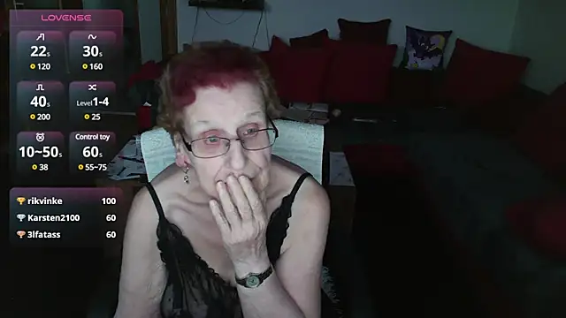 HeisseomaOriginal online show from January 30, 2025, 3:08 pm