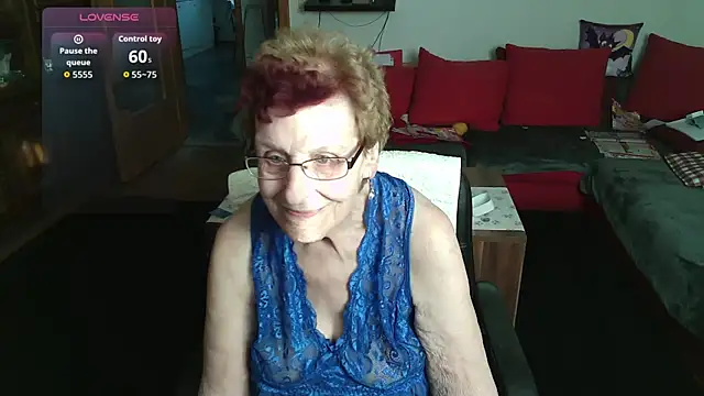 HeisseomaOriginal online show from March 1, 2026, 8:27 am