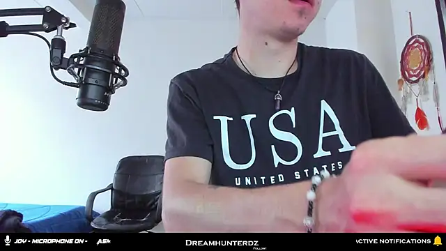 Headhunterdz online show from November 3, 2025, 8:43 pm