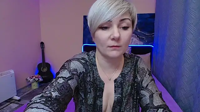 BlondPearl online show from February 14, 2026, 6:15 pm