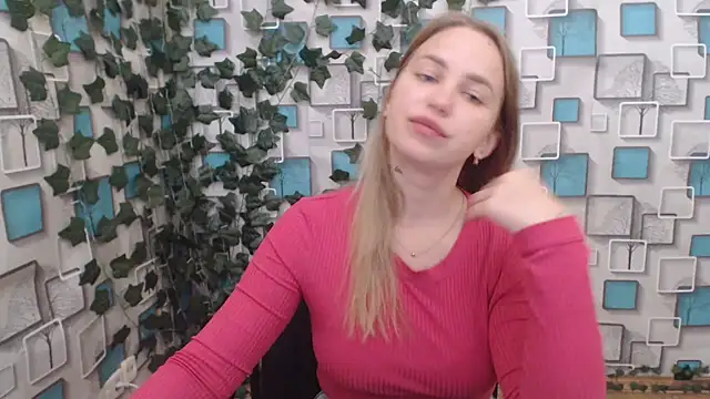 klerkarina online show from October 5, 2025, 4:55 am
