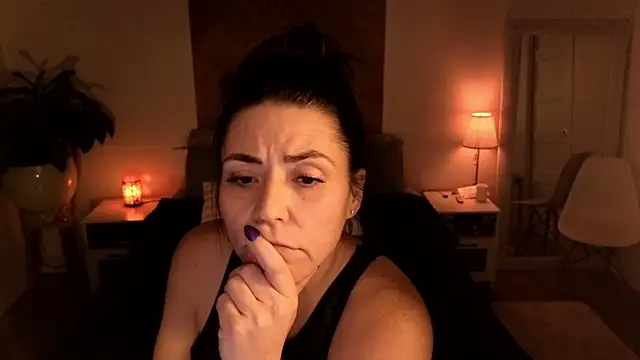 Ellie-L-Elizabeth online show from January 12, 2026, 4:29 am