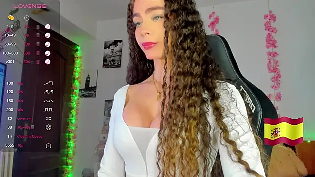 gabrielatafur  online show from November 9, 2025, 2:15 pm