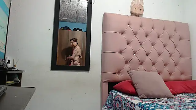 sabrinagee321930 online show from December 18, 2024, 11:34 am