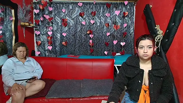 lesbiancuple online show from February 16, 2025, 10:54 am