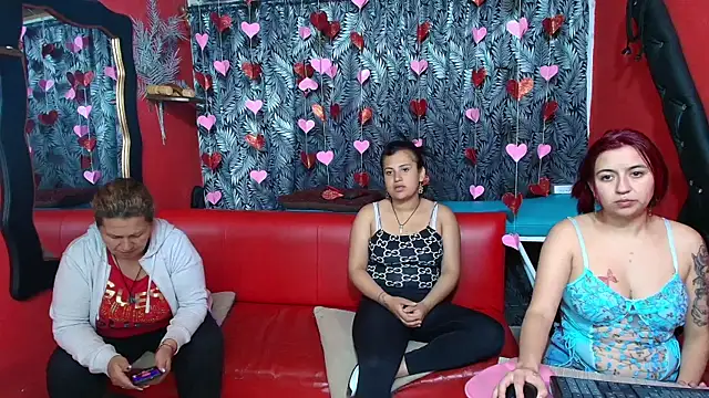 lesbiancuple online show from February 19, 2025, 12:35 am