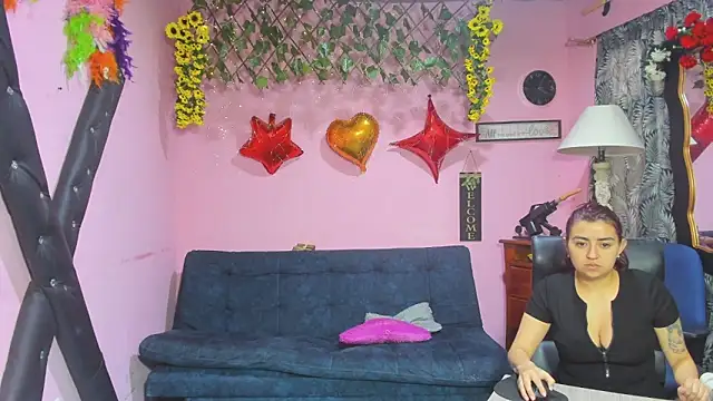 Snapshot of lesbiancuple chatting on March 14, 2026, 11:48 am lesbiancuple online show from March 14, 2026, 11:48 am