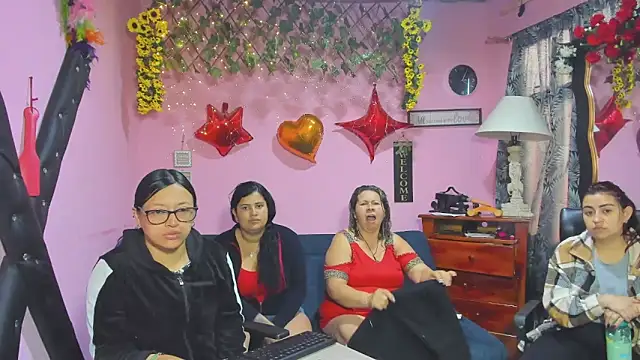 Snapshot of lesbiancuple chatting on March 20, 2026, 11:59 am lesbiancuple online show from March 20, 2026, 11:59 am