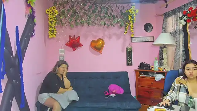 Snapshot of lesbiancuple chatting on March 27, 2026, 1:44 pm lesbiancuple online show from March 27, 2026, 1:44 pm