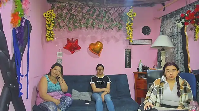 Snapshot of lesbiancuple chatting on March 30, 2026, 11:55 am lesbiancuple online show from March 30, 2026, 11:55 am