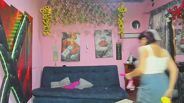 Snapshot of lesbiancuple chatting on April 11, 2026, 11:58 am lesbiancuple online show from April 11, 2026, 11:58 am