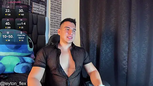 Snapshot of leyton_flex chatting on March 18, 2025, 2:58 am leyton flex online show from March 18, 2025, 2:58 am