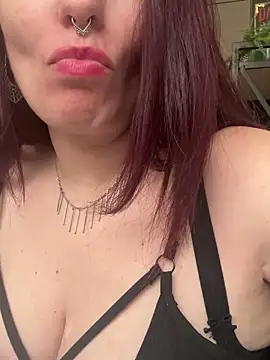 LunaMoongirl online show from December 3, 2024, 2:16 pm