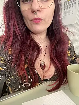 LunaMoongirl online show from February 3, 2025, 12:36 pm