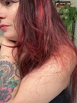 LunaMoongirl online show from February 4, 2025, 9:38 am