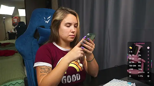 Snapshot of Sandra_SW_ chatting on November 12, 2025, 7:03 pm Sandra SW online show from November 12, 2025, 7:03 pm