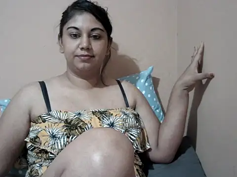 bellachow10 online show from April 9, 2026, 6:19 am