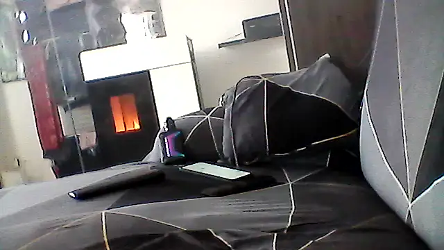 mickzizi online show from March 25, 2026, 10:10 am