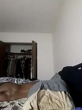 Snapshot of yellowwetfox chatting on January 26, 2025, 5:02 am yellowwetfox online show from January 26, 2025, 5:02 am