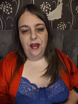 HouseWifeWhore Milf online show from June 12, 2026, 4:11 am