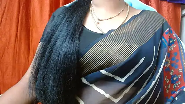 tamilharini online show from October 4, 2025, 4:32 am