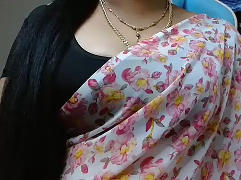 tamilharini online show from October 15, 2025, 4:56 am