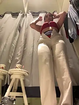 CrazzyChicks online show from February 21, 2026, 4:57 am