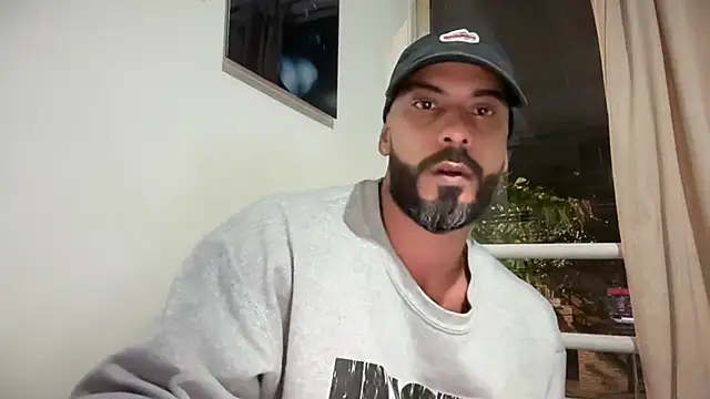 romeolovedark online show from February 13, 2026, 3:35 am