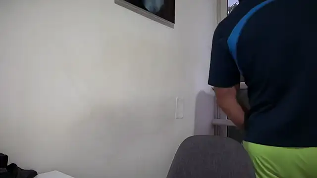 romeolovedark online show from February 15, 2026, 11:23 pm