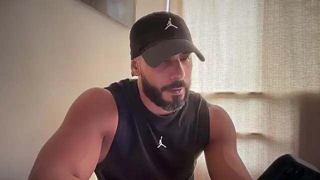 romeolovedark online show from February 17, 2026, 5:52 pm