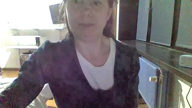 Moi Lina online show from October 3, 2025, 10:07 pm
