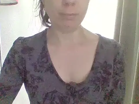 Moi Lina online show from June 15, 2026, 6:54 pm