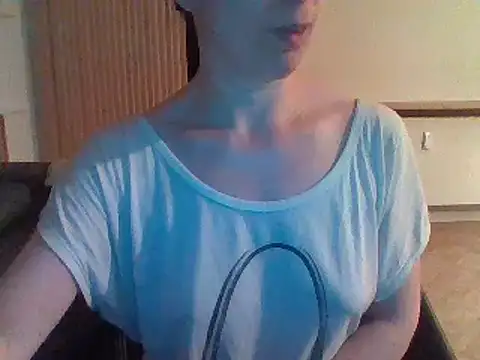 Moi Lina online show from July 21, 2026, 10:45 pm