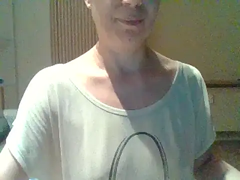 Moi Lina online show from July 31, 2026, 10:53 pm
