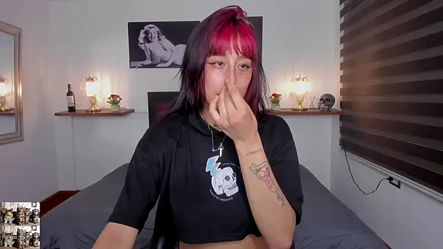 Snapshot of Mariana_Joness chatting on February 4, 2025, 2:17 am Mariana Joness online show from February 4, 2025, 2:17 am